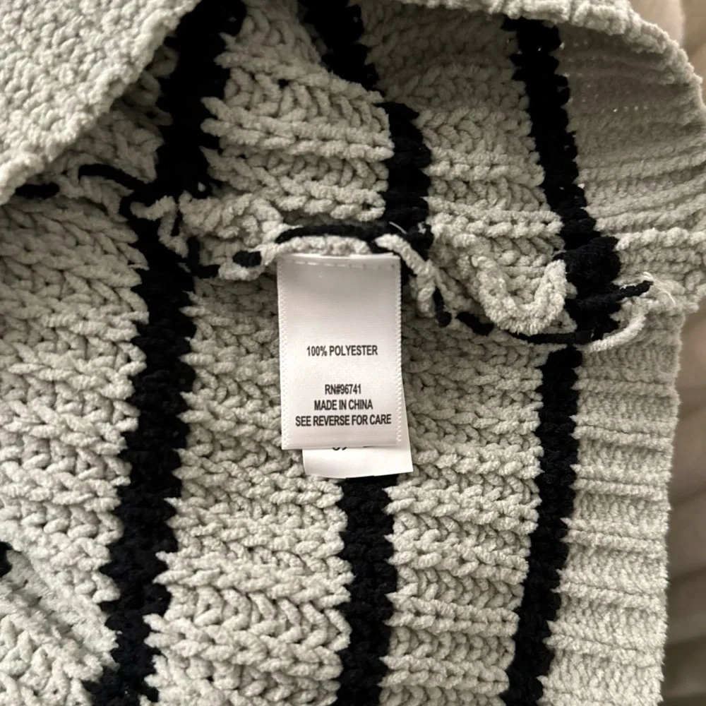 Striped Knit Sweater - Picture 7 of 7